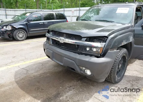 2005 Chevrolet Avalanche 1500 Z71 from USA, damaged, VIN 3GNEK12Z55G126575